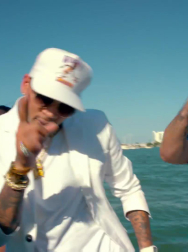 cap_000700.jpg